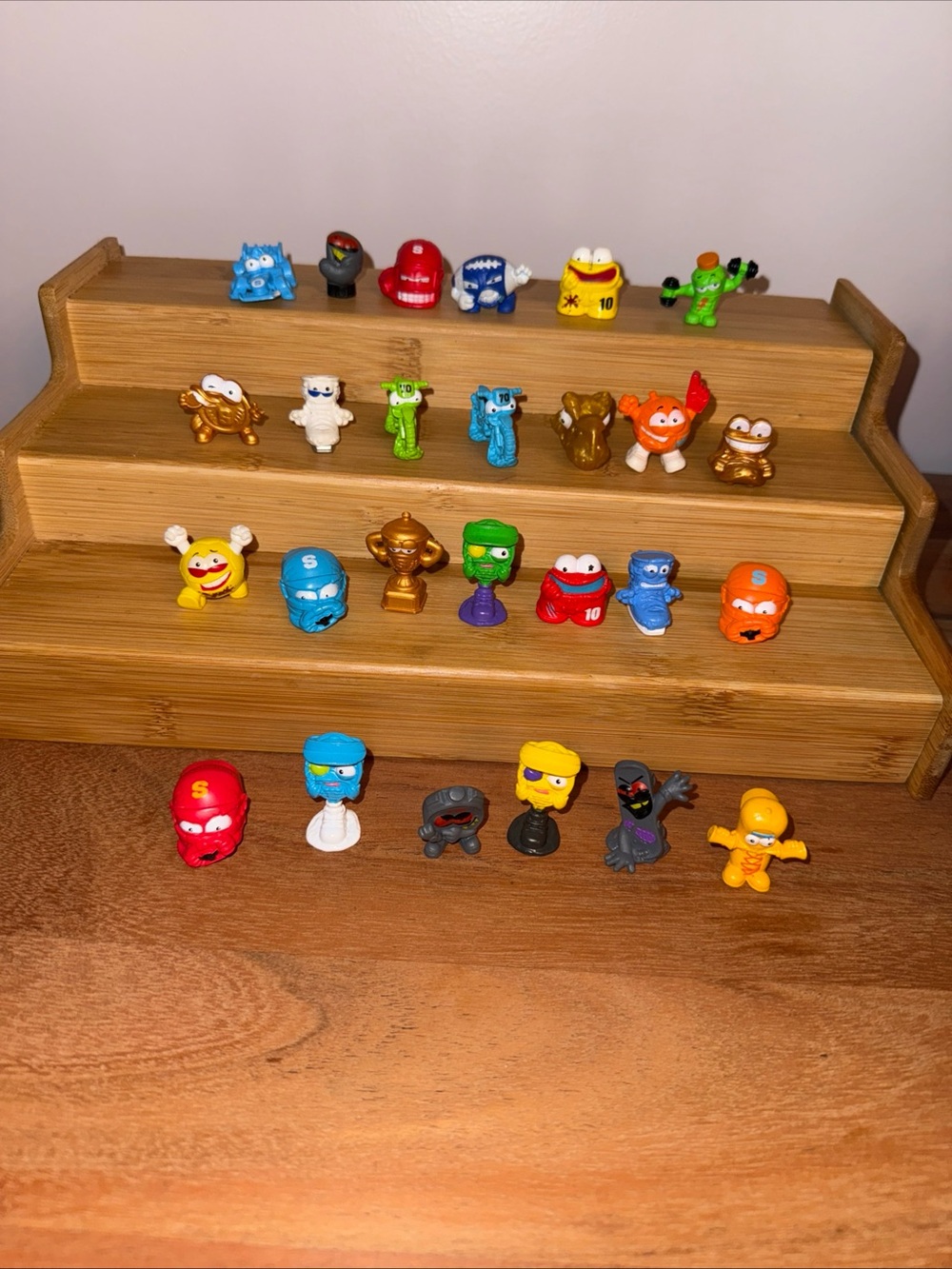 Zuru Smashers Mini Figures Lot Of 26 Sports